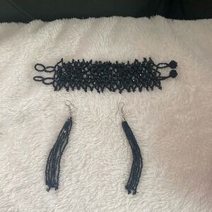 Black shiny bracelet + hanging earrings